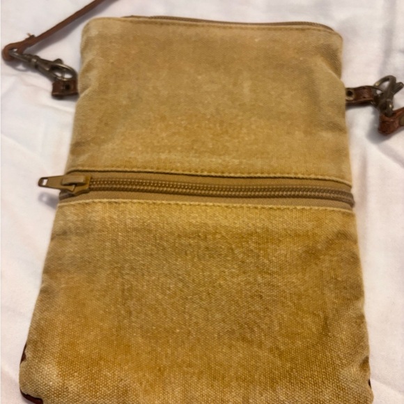 Mona B Tan and Brown Crossbody Bag - Picture 4 of 4